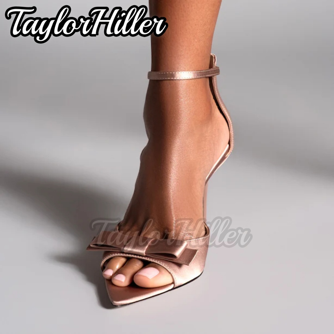 Summer Clothing Petite - Нежные розовые атласные босоножки на высоком